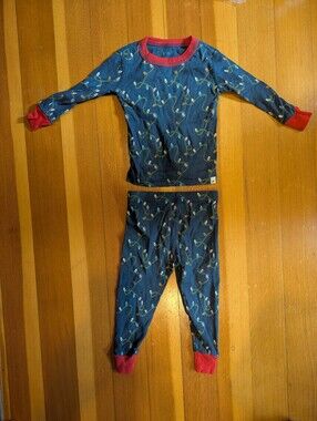 Pact Organic Navy Lights holiday dream big pajamas, 18 months, 2 piece EUC